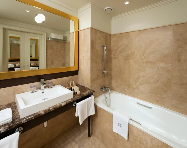 غرفة سوبيريور بسرير كينج، Grandezza Hotel Luxury Palace 4/5