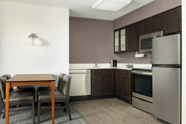 جناح بغرفتي نوم، Residence Inn Des Moines West at Jordan Creek Town Center 5/8
