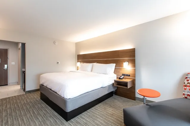 غرفة قياسية بسرير كينج، Holiday Inn Express Suites Greenville S Piedmont 1/2