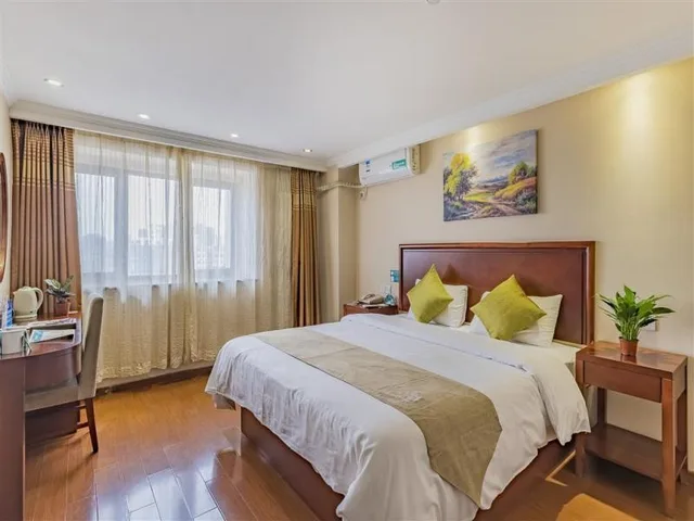 Room, Queen Bed, GreenTree Inn Beijing Changping District North China Electric Power University Business Hotel 2/4