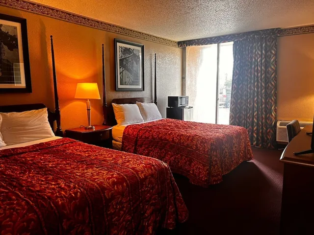 غرفة بسريرين كوين لغير المدخنين، Airport Inn Memphis Near Graceland By Hotel O 4/10