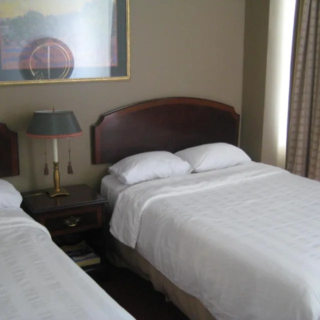 غرفة بسرير مزدوج بحمام خاص، Nash Hotel Berkeley 3/9