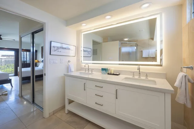 2 Bedrooms, Condo, Ocean View, 2 Bathrooms، Waikiki Shore by OUTRIGGER 8/8