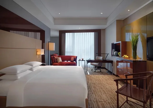 غرفة ديلوكس بسرير كينج، Hyatt Regency Jinan 1/5
