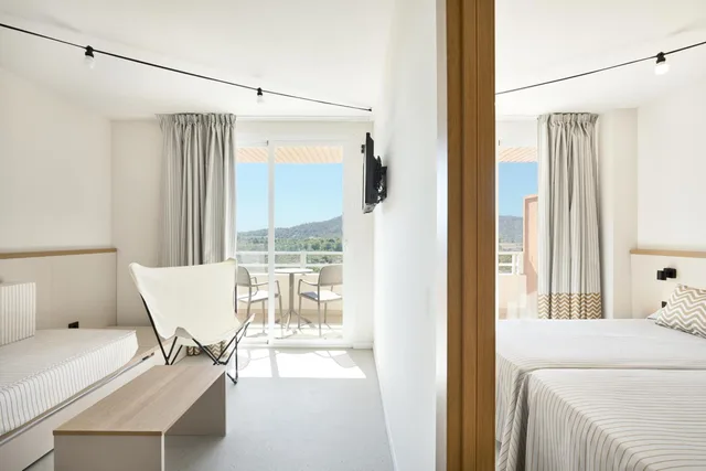 جناح، Tent Calvia Beach 1/1