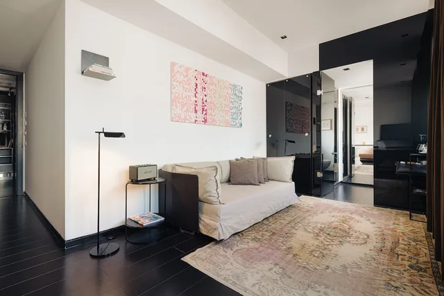 Sir, Residence, Double Bed, Sofa، Sir Albert Hotel, part of Sircle Collection 1/5