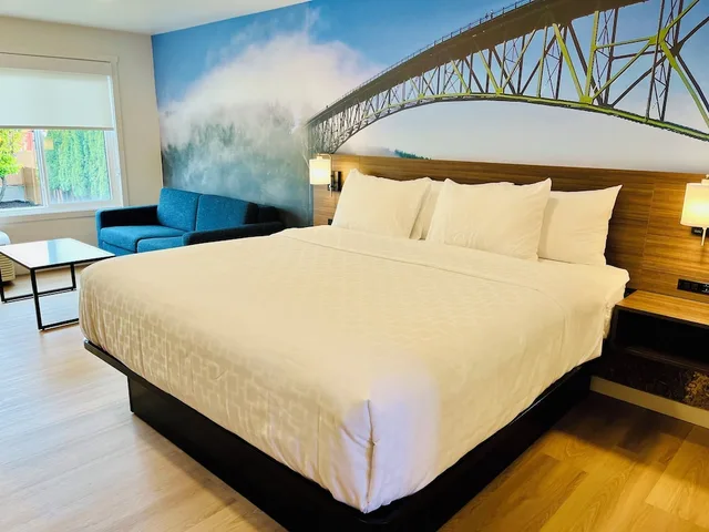 غرفة بسرير كينج لذوي الإعاقة، Clarion Pointe Mount Vernon - Burlington WA 4/10