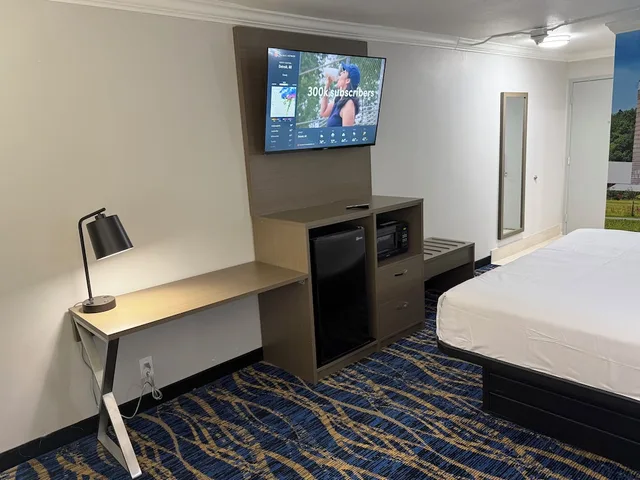 غرفة ديلوكس بسرير كينج، Travelodge by Wyndham Odessa 7/10