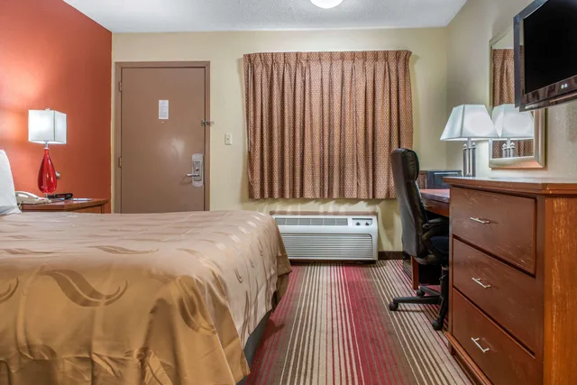 غرفة بسرير كوين، Quality Inn Columbus-East 5/7