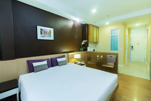 استوديو بسرير كينج، Silom Convent Garden 4/8