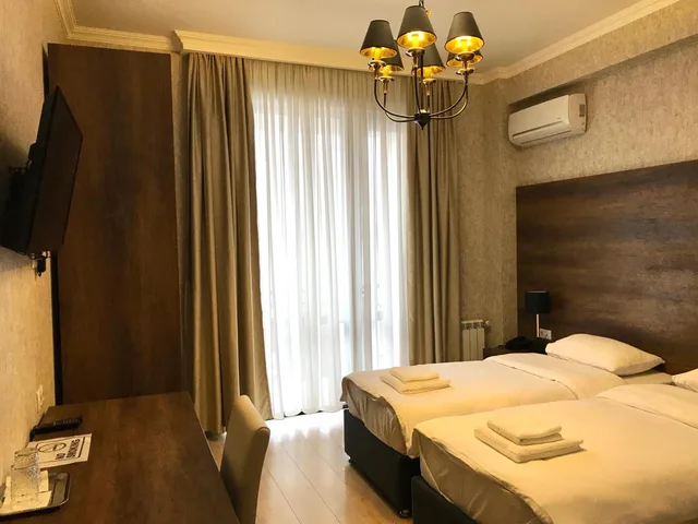 غرفة ديلوكس بسرير كينج بشرفة، Eleon Boutique Hotel 1/4