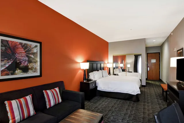 غرفة ديلوكس بسرير كينج مع أريكة، Hampton Inn West Palm Beach Fl Turnpike 1/9