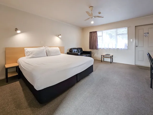 استوديو سوبيريور بسرير كينج، Captain Cook Motor Lodge 1/6