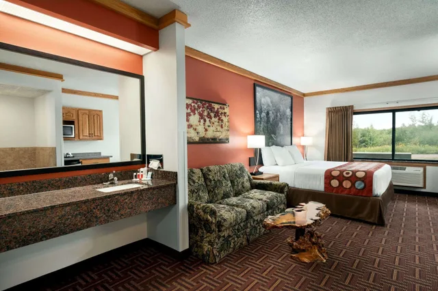Efficiency, King Bed، Super 8 By Wyndham Eveleth 6/6