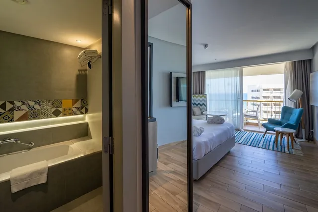 غرفة سوبيريور بسرير كينج بشرفة بإطلالة، Sousse Pearl Marriott Resort & Spa 5/5