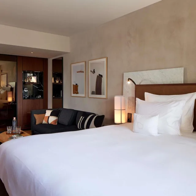غرفة تنفيذية بسرير كينج بشرفة، L Esquisse Hotel & Spa Colmar - MGallery Collection 3/10