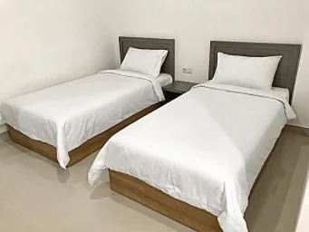 غرفة قياسية بسرير مزدوج، Toptel Hotel Pekanbaru 1/1