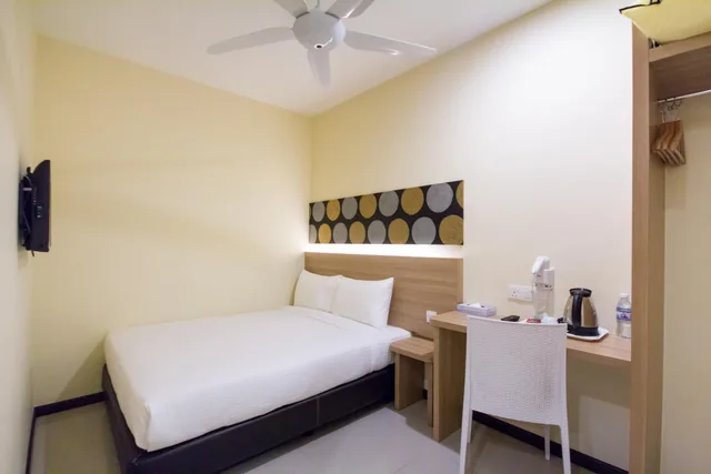 غرفة قياسية بسرير مزدوج، 118 HOTEL MACALISTER 3/6