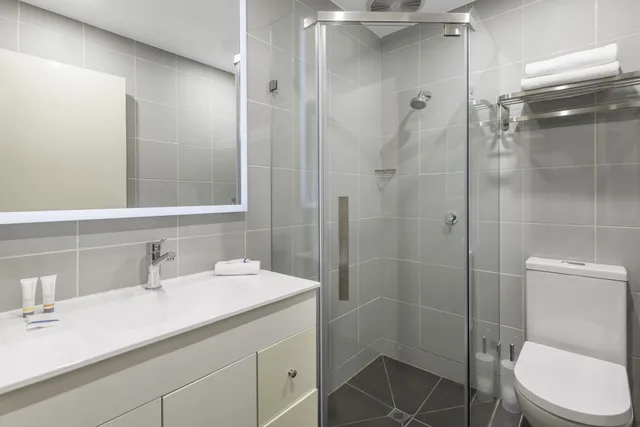 غرفة متصلة عائلية بسرير كوين وسرير فردي، Quality Hotel Melbourne Airport 4/4