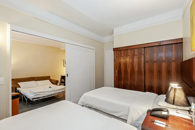 غرفة سوبيريور ثلاثية بسريرين منفصلين مع أريكة، Slaviero Hotel Curitiba Shopping 1/9