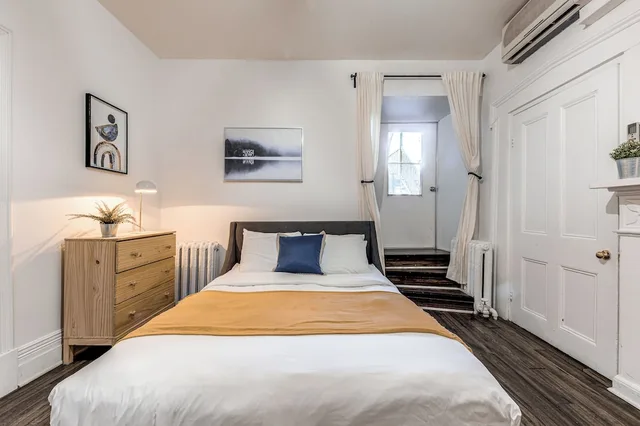 غرفة قياسية بسرير كوين، Hotel Manoir des Remparts 6/10