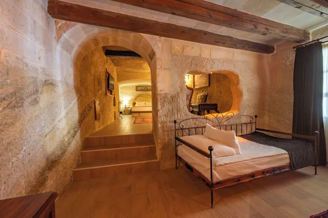 جناح تنفيذي بسرير كينج مع سرير سحّاب إضافي، Utopia Cave Cappadocia 1/10