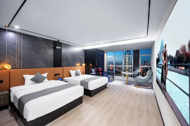 غرفة كومفورت بسريرين مزدوجين بإطلالة على المدينة، Fraya High - altitude Future Hotel 2/4