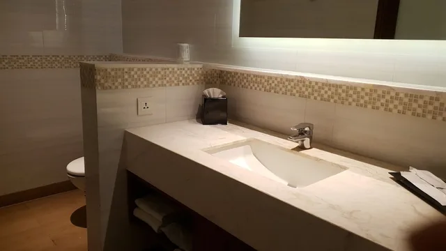 غرفة بريميوم بسرير كينج، Fairfield By Marriott Visakhapatnam 7/8