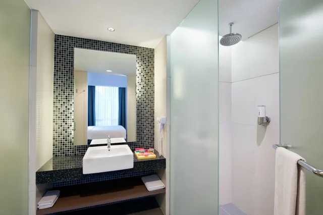جناح جونيور، ALL SEASONS JAKARTA THAMRIN 6/10