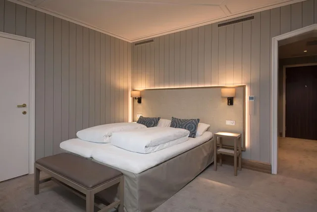 Family, Twin Beds, Sofa, Scandic Holmenkollen Park 1/3