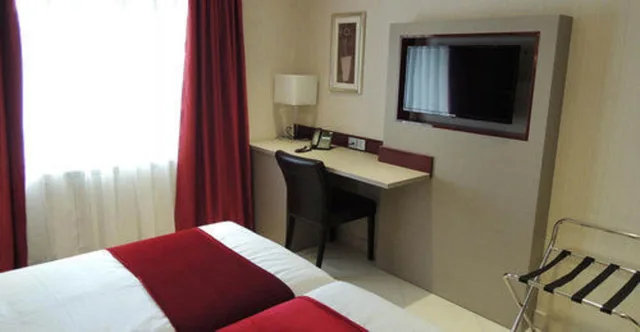 غرفة قياسية بسرير مزدوج أو سريرين منفصلين، KT Hotel 1/2