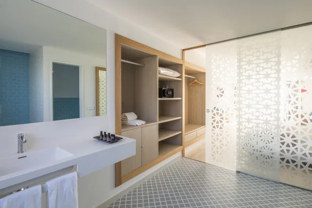 غرفة جونيور تنفيذية مفردة بسرير كوين مع أريكة، Oasis Lanz Beach Mate 3/3