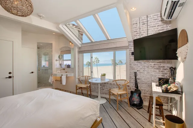 بنغل بسرير كوين بإطلالة على البحر، Venice V Hotel 5/10