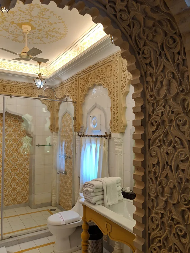 Suite, King Bed, Pearl Palace Heritage 2/2