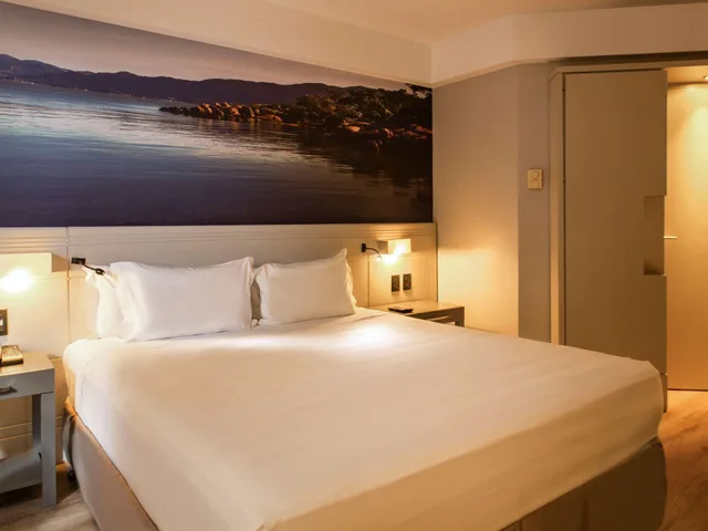 غرفة قياسية بسرير كينج، Novotel Florianopolis 2/10