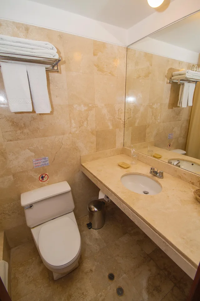 غرفة قياسية ثلاثية، Agustos Cusco 5/5