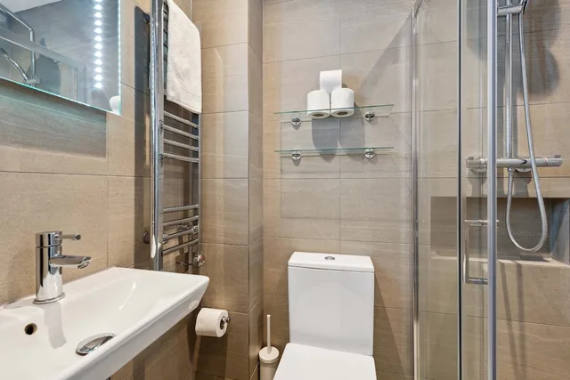 استوديو كلاسيكي بسرير كينج، Valet Apartments Golden Square 4/6