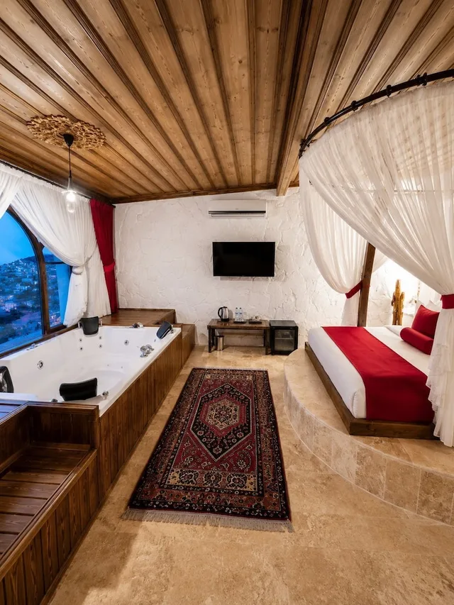 جناح حصري بسرير كينج بمسبح خاص، Sakli Cave House 1/10
