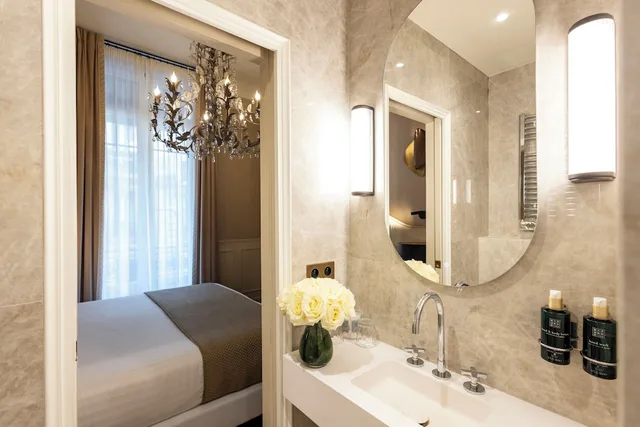 Superior, Double or Twin Bed, Hotel Residence Foch 9/10