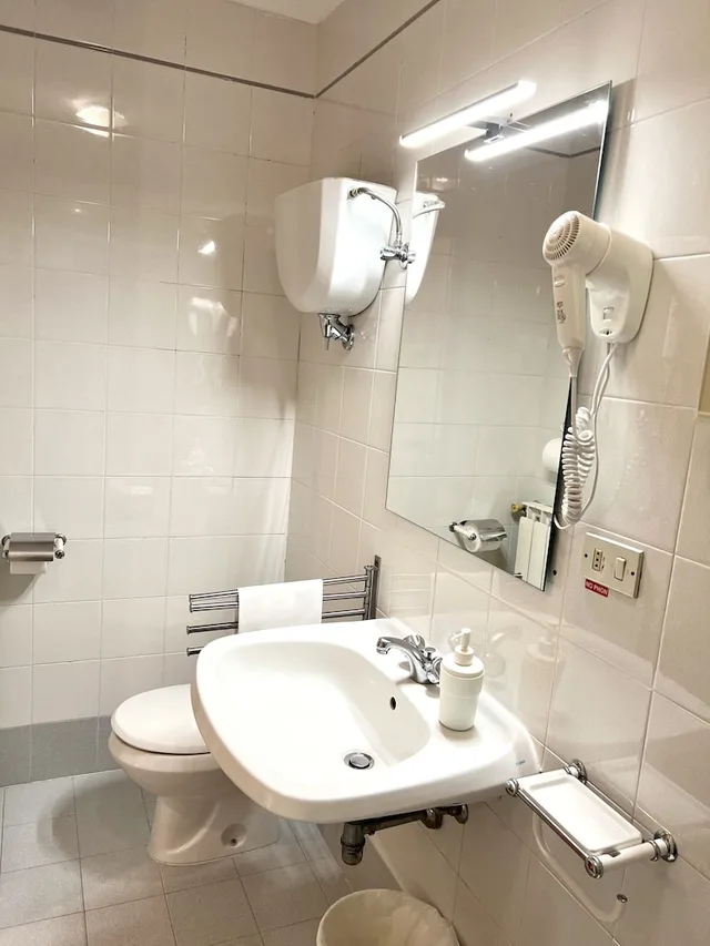 غرفة ثلاثية بثلاثة أسرّة، Piccolo Hotel Etruria 4/4
