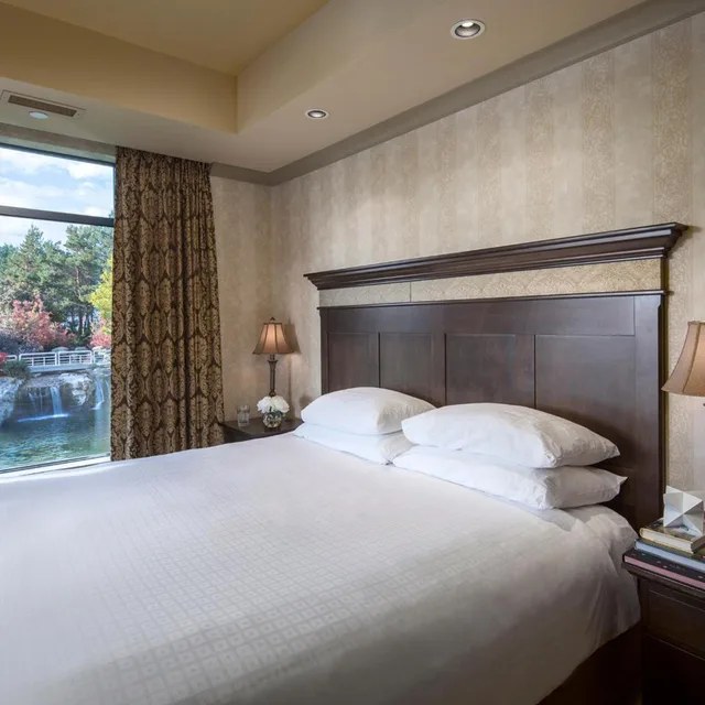 جناح بريميوم بغرفتي نوم، The Royal Kelowna 3/8