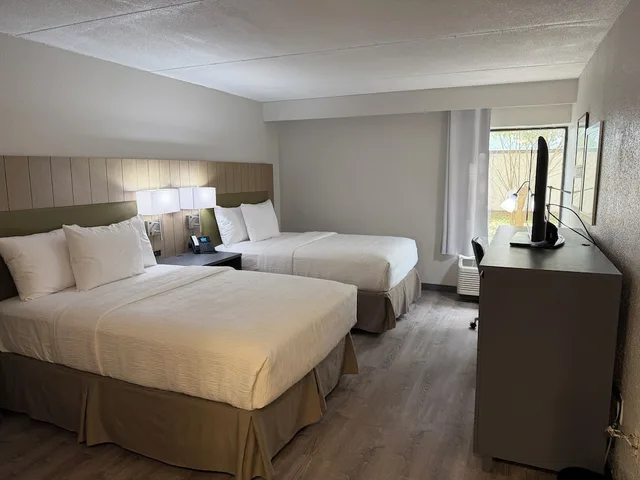 غرفة بسريرين مزدوجين، Wingate by Wyndham Jacksonville FL 1/4