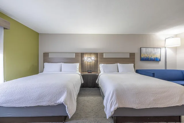 Suite, 2 Queen Beds, Sofa, Holiday Inn Express Hotel Suites College Station 3/9