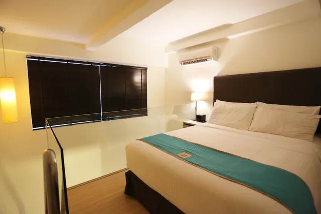 لوفت بريميير، The Mesui Hotel 1/8