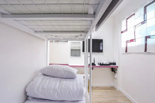 غرفة بسريرين منفصلين وسرير بطابقين، Star Hostel Dongdaemun Suite 1/4