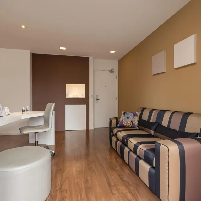 جناح، Paulista Suites by Charlie 5/7