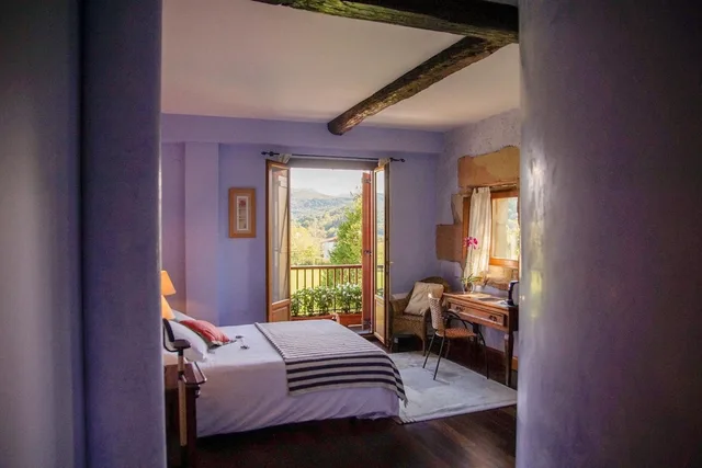 غرفة قياسية بسرير مزدوج أو سريرين منفصلين، HOTEL USATEGIETA 1/10
