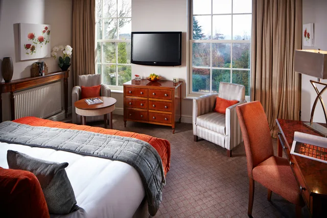 غرفة فاخرة بسرير كينج، Alexander House And Utopia Spa 2/3