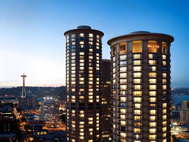 غرفة قياسية مع أريكة، WESTIN - SEATTLE 1/1