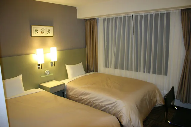 Japanese or Western Style, Twin Beds، Grand Central Hotel 4/8